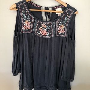 Cold shoulder Bohemian Top